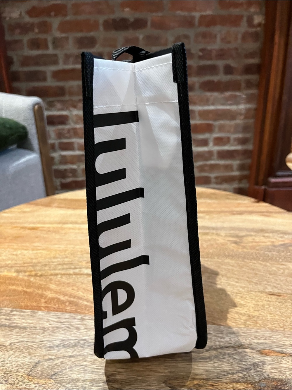 lululemon athletica Black Toiletry Shopping, Travel Pouch Bag Tote small - Picture 2 of 5